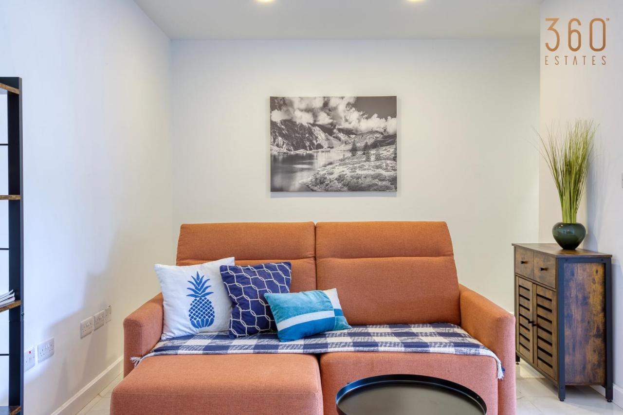 Apartment A Lovely, Central 2br Penthouse With Large Outdoor By 360 Estates Iklin